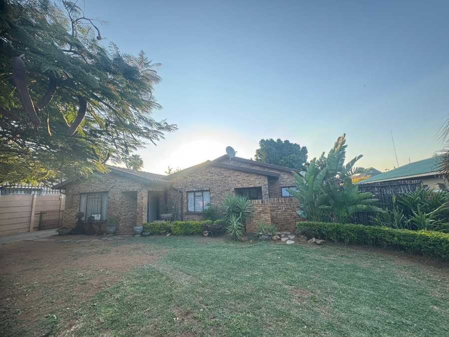 4 Bedroom Property for Sale in Bodorp North West